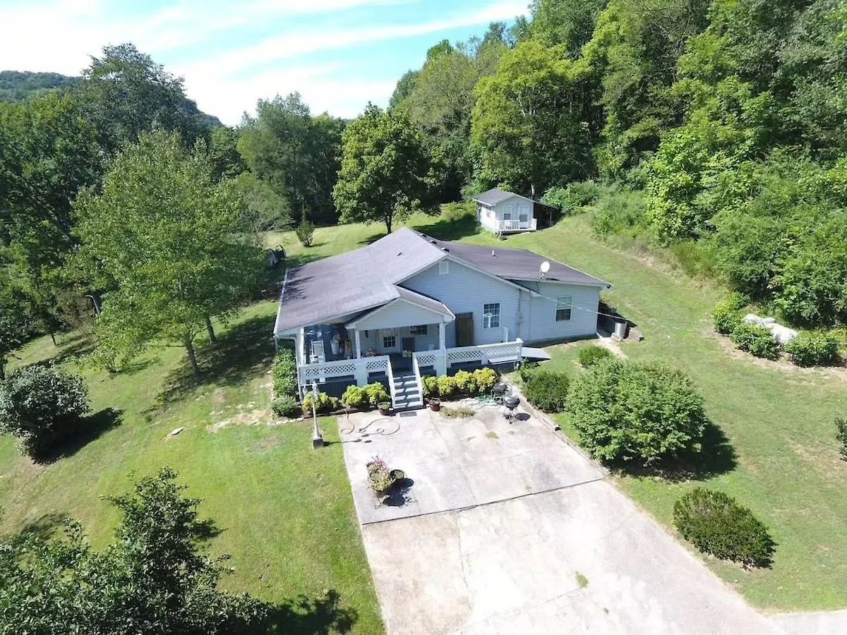 Hillbilly Haven location